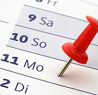 termin, tag, wochentag, datum, kalender, terminplaner, termine, planen, pin, planung, abreisskalender, abrisskalender, kalenderblatt, monat, monatskalender, tageskalender, tischkalender, stift, rotstift, hintergrund, kalenderjahr, rot, montag, stress, erinnerung, agenda, jahr, zeit, notiz, tage, wochen, geschäft, büro, organisieren, organisation, plan, manager, einsatz, stecknadel, nachricht, notizblatt, notizen, marker, stecknadeln, zettel, anstecken, auswahl, makro, markieren